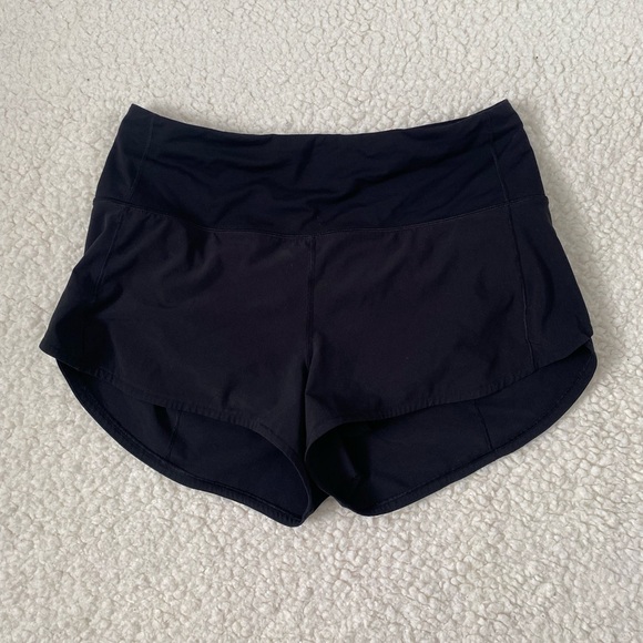 Lululemon high rise speed up shorts 2.5” - Picture 2 of 5